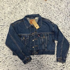 Women’s Levi crop denim jacket